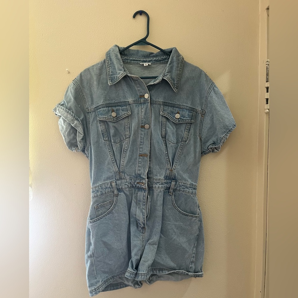 Denim short romper size large worn once